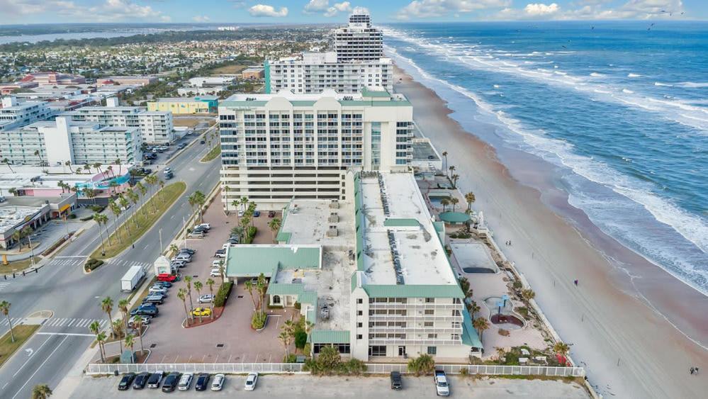 Oceanfront In Daytona Apartment *